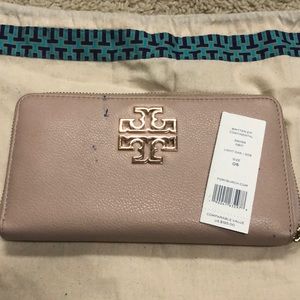 Britten Continental wallet